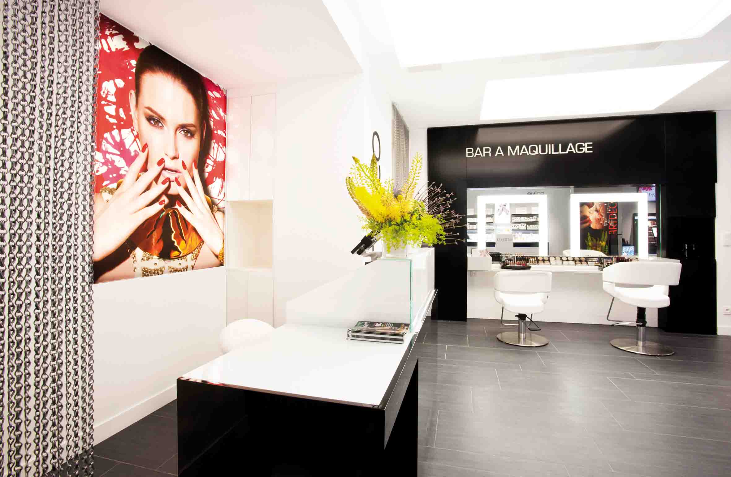 bar à maquillageBD