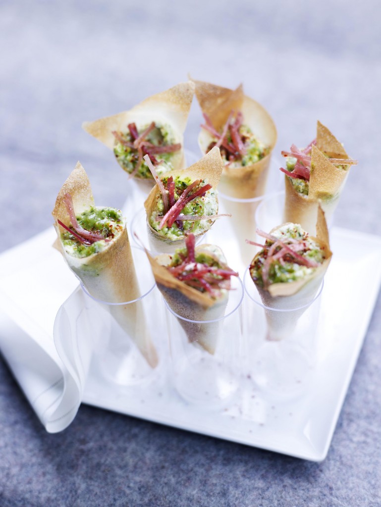 Cornet-croustillant-jambon-cru-Serrano-mousse-chèvre-basilic-aoste