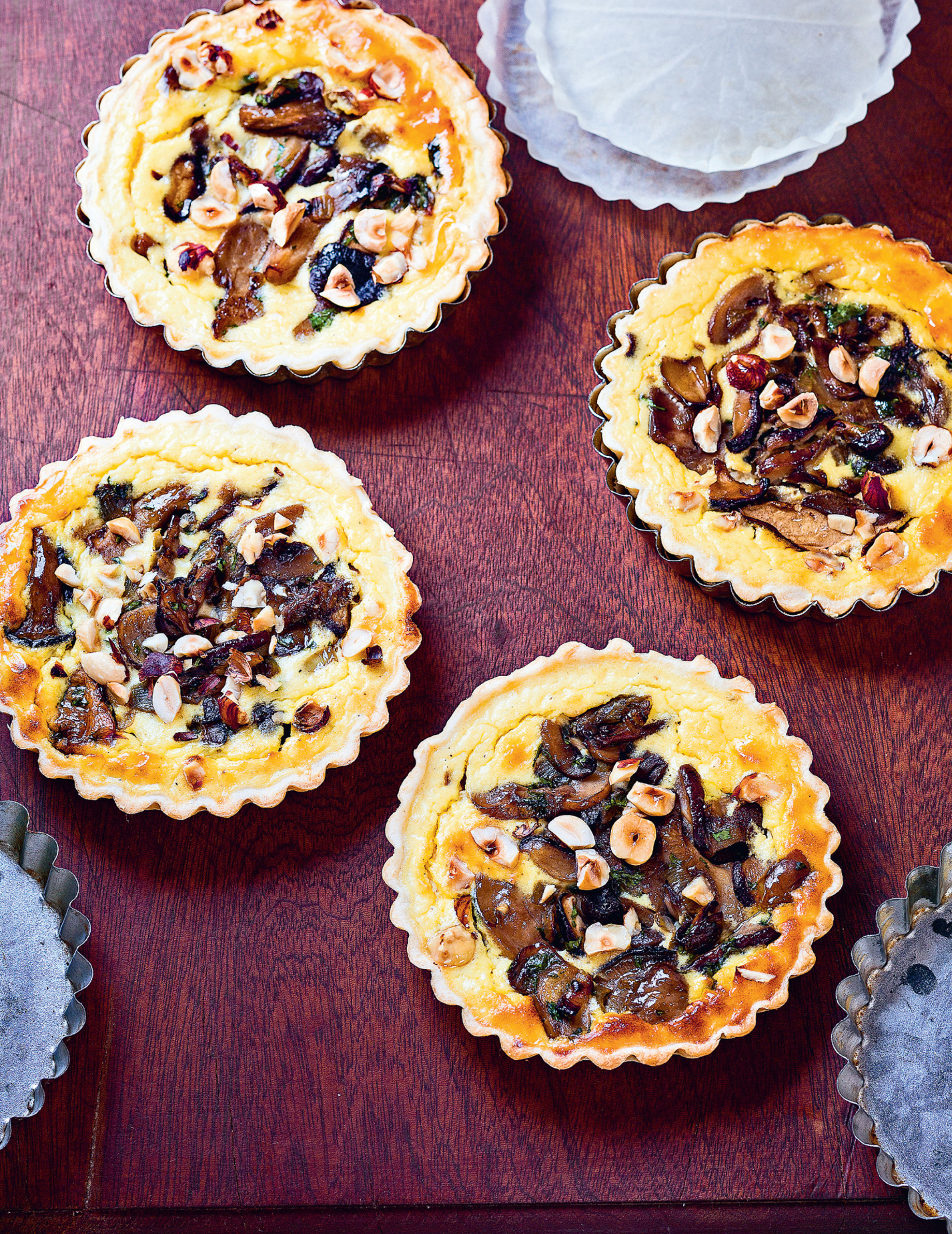 Tartelettes-champignons-noisettes_copyright-David-Japy