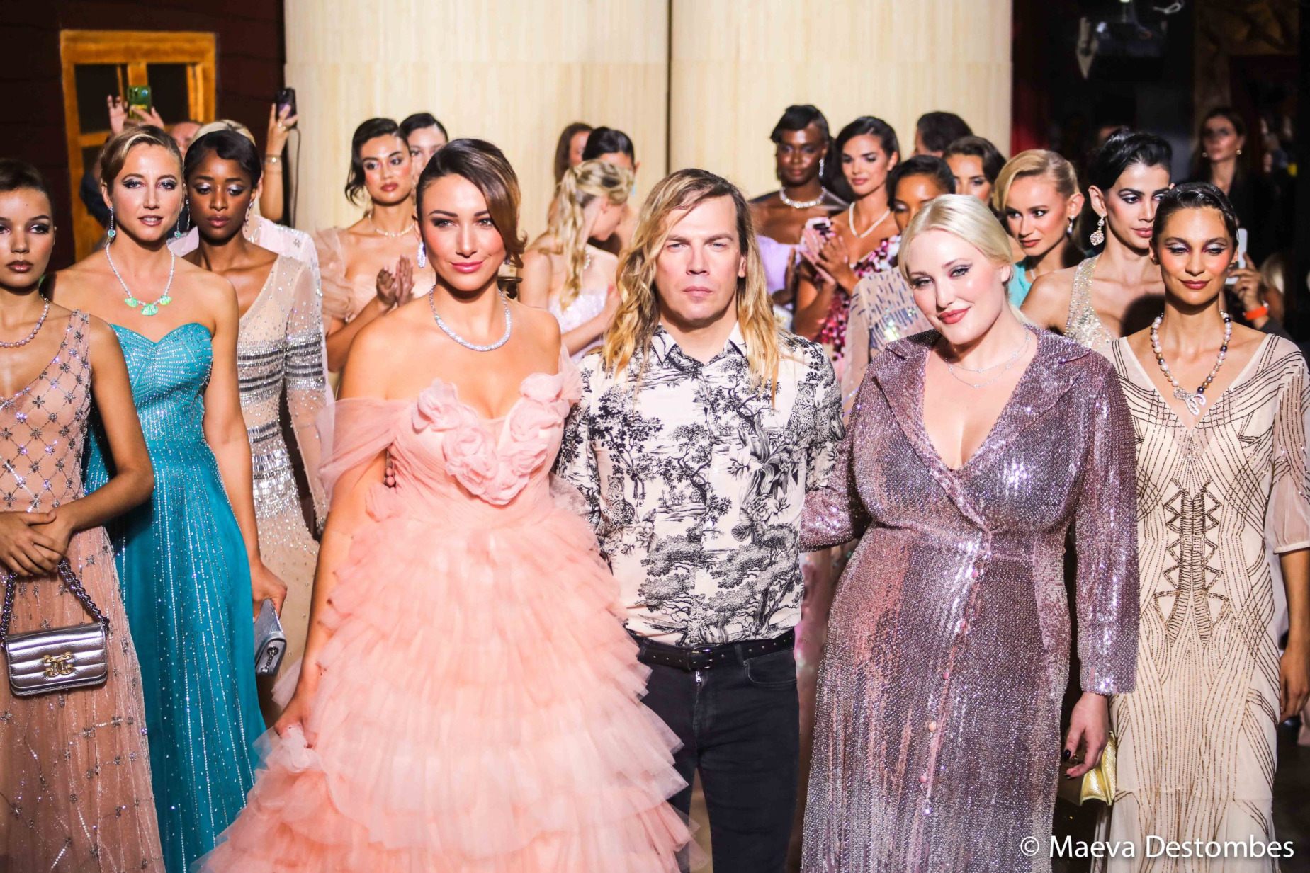 Christophe Guillarmé entre Delphine Wespiser, Miss France 2012 (à gauche) et Hayley Hasselhoff (à droite).