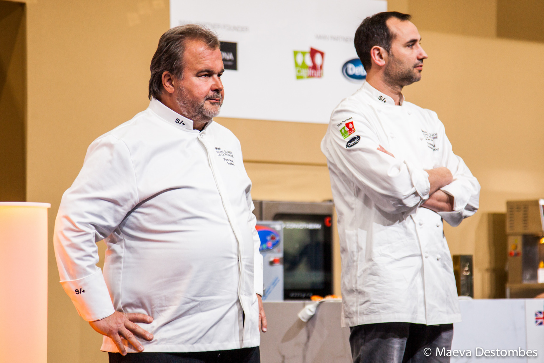 Pierre Hermé, président de la Coupe du Monde de la Pâtisserie, à gauche et François Perret, à droite, Président d'Honneur lors de la Coupe d’Europe de la Pâtisserie 2022, le 28 mars 2022 à Paris, Expo Porte de Versailles, France.