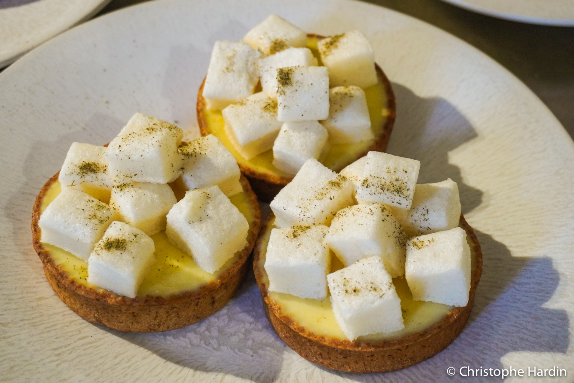 Tartelettes au citron et nepita de Pierre Hermé.