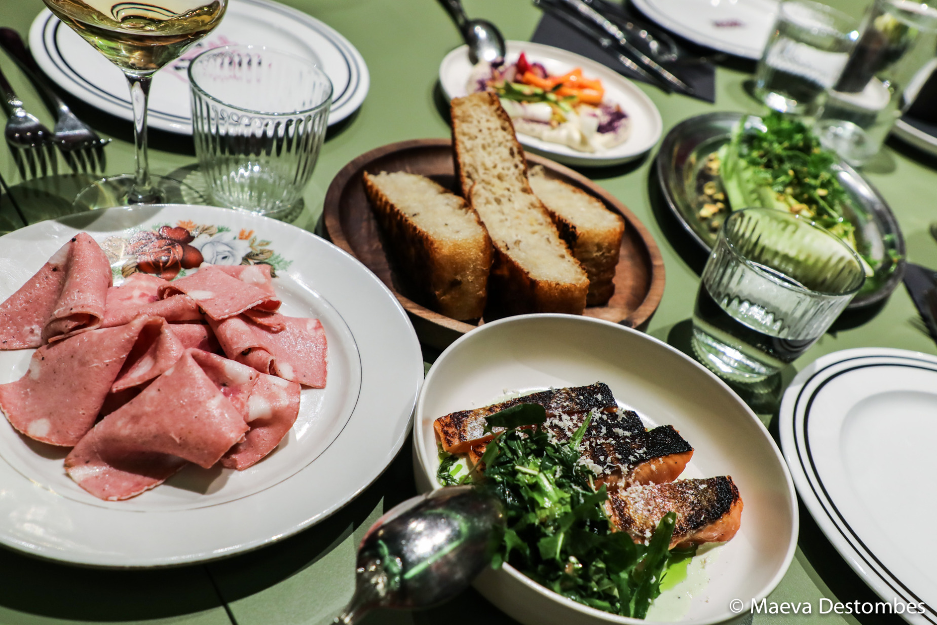 La cuisine slovène se caractérise par l’emploi de produits locaux, d’herbes sauvages et de plantes glanées dans la nature.